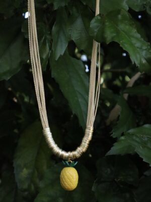 Colar Frutas (Abacaxi)